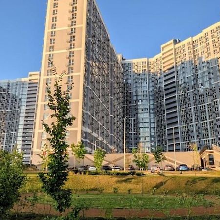 Апартаменти З Панорамним Краєвидом Kyiv Exterior photo